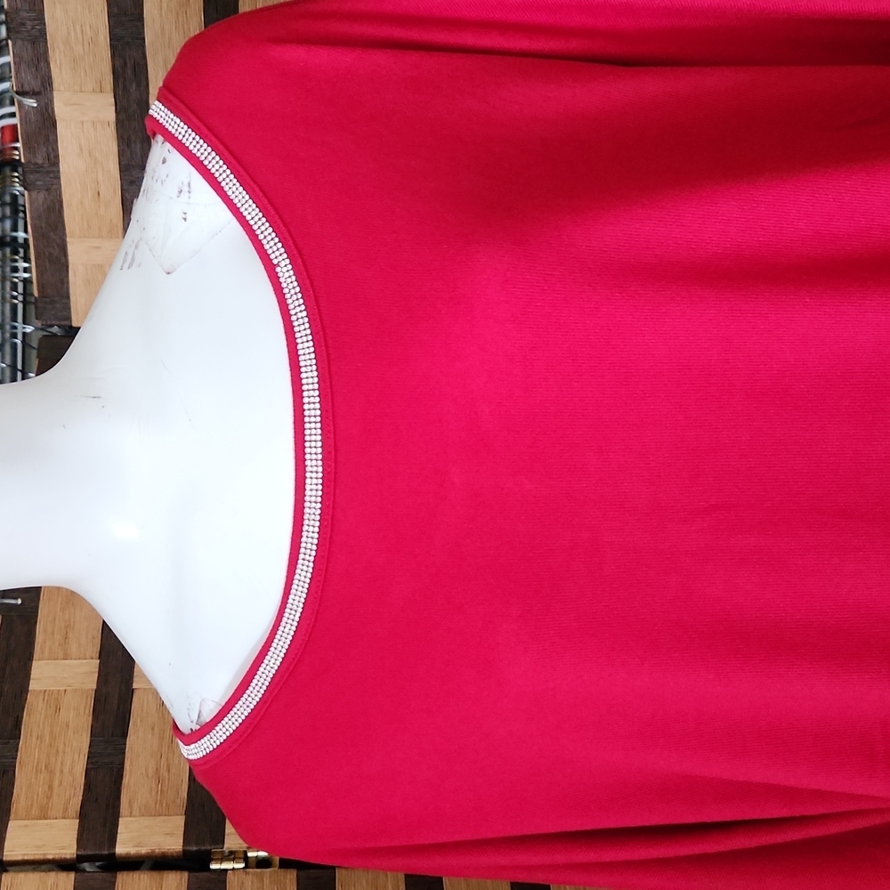 NWT!  89th & Madison diamond detail red sweater